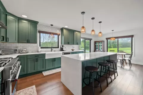 Kitchen - 19 Browning Ct, Dublin, OH 43017 photo 1 of 12