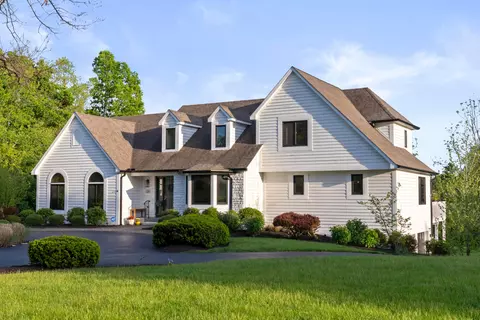 Exterior - 19 Browning Ct, Dublin, OH 43017 photo 3 of 24