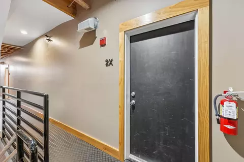 956 N High St #2X, Columbus, OH 43201