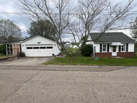 19403 High St, Adelphi, OH 43101