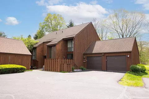 4945 Whistlewood Ln #9, Westerville, OH 43081
