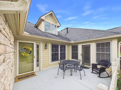 Exterior - 1489 Pine View Dr, Lancaster, OH 43130 photo 3 of 3