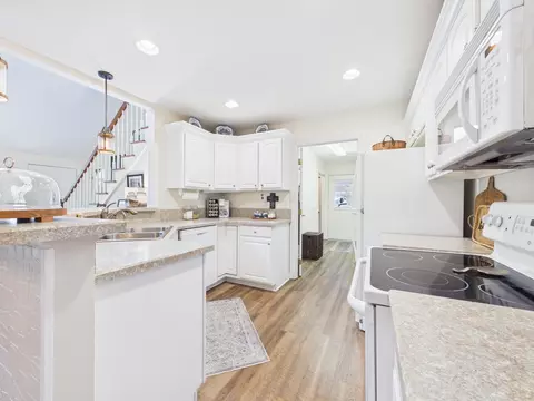 Kitchen - 1489 Pine View Dr, Lancaster, OH 43130 photo 1 of 4