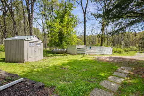 Exterior - 2855 Osborn Rd NE, Newark, OH 43055 photo 15 of 33