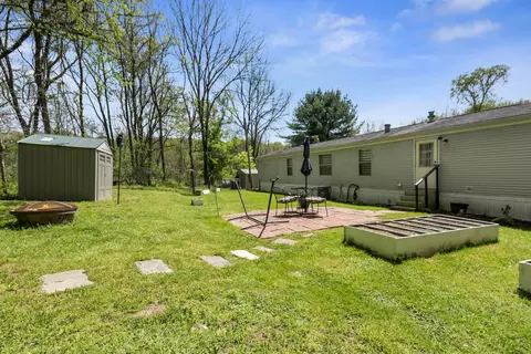 Exterior - 2855 Osborn Rd NE, Newark, OH 43055 photo 23 of 33