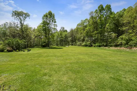 Exterior - 2855 Osborn Rd NE, Newark, OH 43055 photo 13 of 33