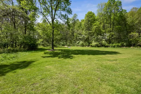 Exterior - 2855 Osborn Rd NE, Newark, OH 43055 photo 9 of 33