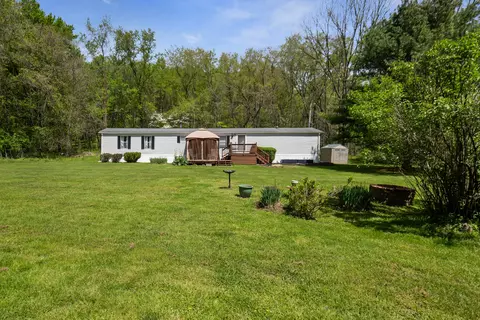 Exterior - 2855 Osborn Rd NE, Newark, OH 43055 photo 31 of 33