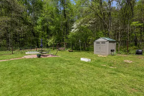 Exterior - 2855 Osborn Rd NE, Newark, OH 43055 photo 22 of 33