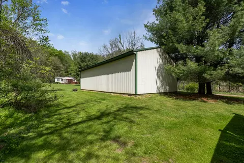 Exterior - 2855 Osborn Rd NE, Newark, OH 43055 photo 7 of 33
