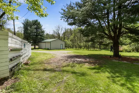 Exterior - 2855 Osborn Rd NE, Newark, OH 43055 photo 21 of 33