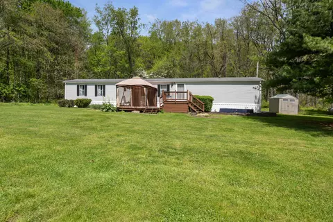 Exterior - 2855 Osborn Rd NE, Newark, OH 43055 photo 17 of 33