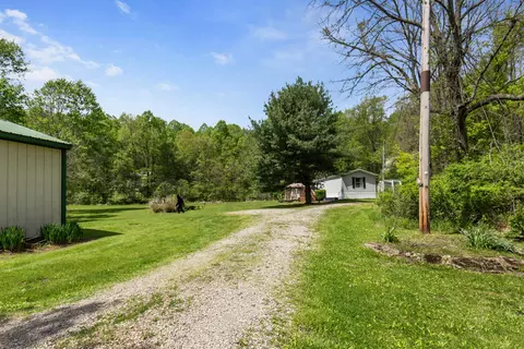 Exterior - 2855 Osborn Rd NE, Newark, OH 43055 photo 28 of 33