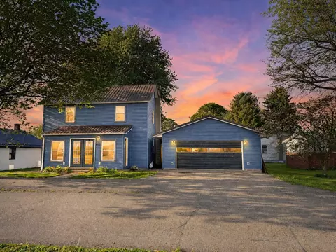 606 Adams St, Conesville, OH 43811