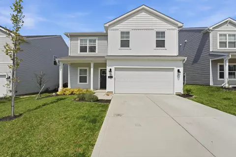 234 Sandburg Dr, Lithopolis, OH 43136