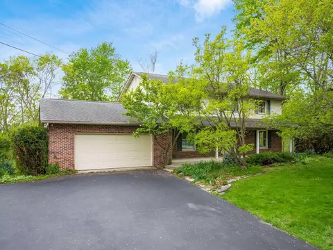 127 Hillside Dr, Delaware, OH 43015
