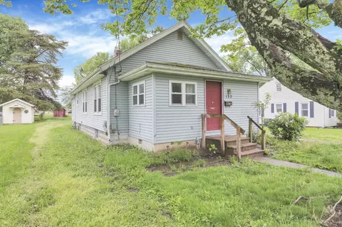 132 N Westmoor Ave, Newark, OH 43055