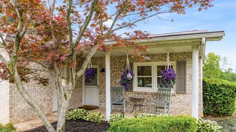Exterior - 50 Barton Pl, Hebron, OH 43025 photo 6 of 13