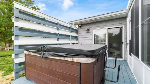 Exterior - 50 Barton Pl, Hebron, OH 43025 photo 9 of 13