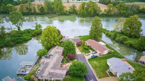 View/Area - 50 Barton Pl, Hebron, OH 43025 photo 13 of 17