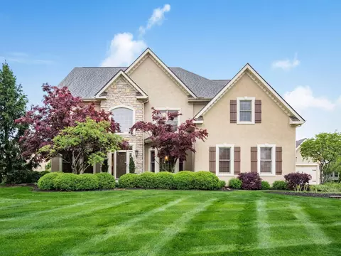 5009 Medallion Dr W, Westerville, OH 43082