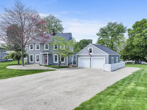 118 Sprague Dr, Hebron, OH 43025