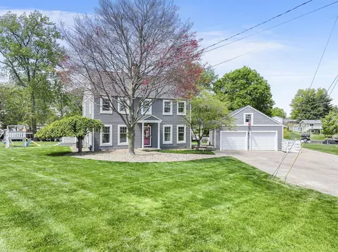 118 Sprague Dr, Hebron, OH 43025