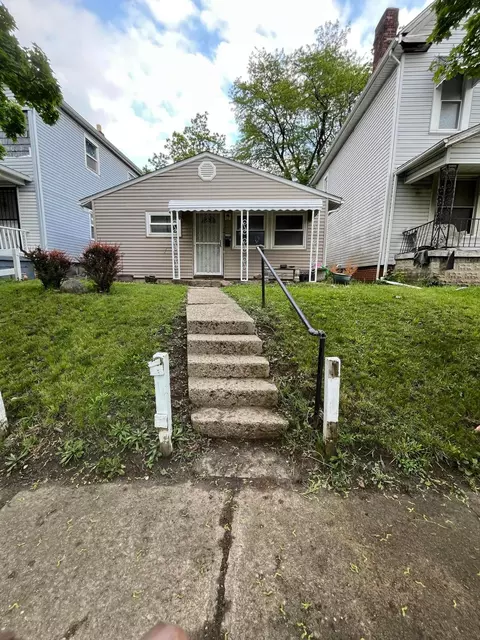 1104 Sidney St, Columbus, OH 43201