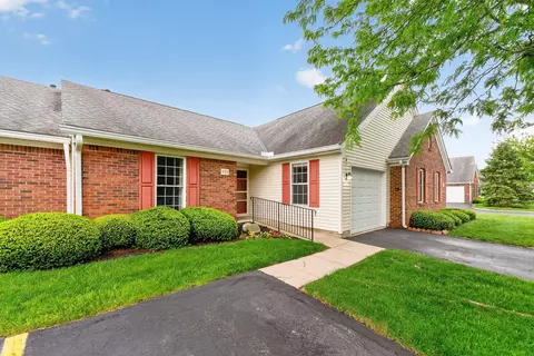 335 Retreat Ln, Marysville, OH 43040