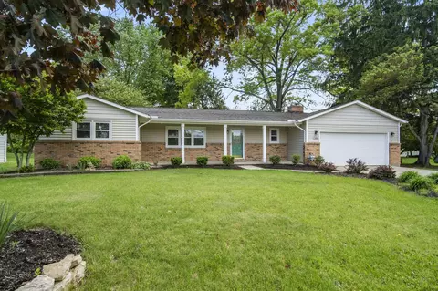 1424 Wheeling Rd, Lancaster, OH 43130