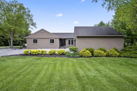 Exterior - 2672 Gooding Rd, Marion, OH 43302 photo 2 of 38