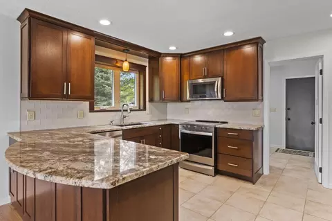 Kitchen - 2672 Gooding Rd, Marion, OH 43302 photo 2 of 13