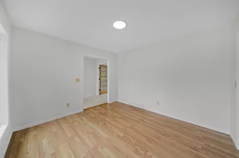 Living - 2672 Gooding Rd, Marion, OH 43302 photo 6 of 10