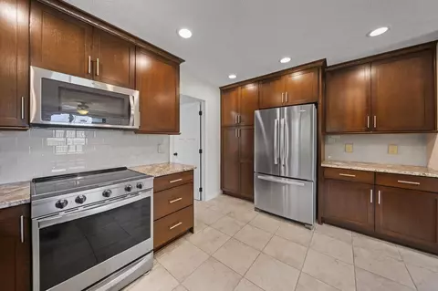 Kitchen - 2672 Gooding Rd, Marion, OH 43302 photo 8 of 13