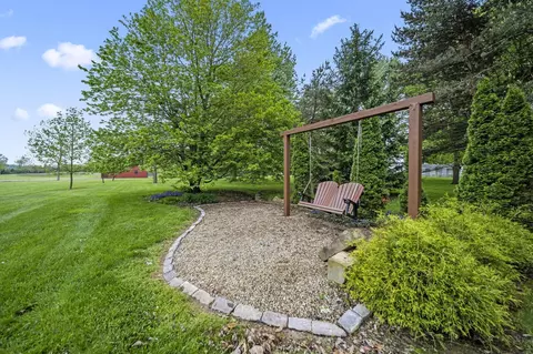 Exterior - 2672 Gooding Rd, Marion, OH 43302 photo 16 of 38