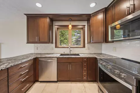 Kitchen - 2672 Gooding Rd, Marion, OH 43302 photo 6 of 13
