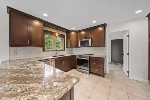 Kitchen - 2672 Gooding Rd, Marion, OH 43302 photo 10 of 13
