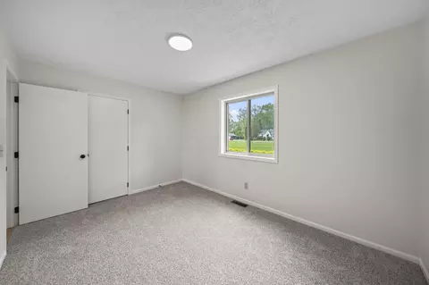 Bedroom - 2672 Gooding Rd, Marion, OH 43302 photo 10 of 15