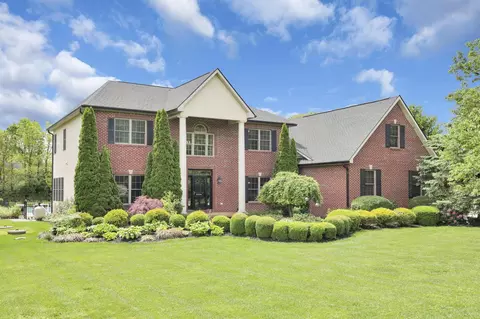 10119 Fairfield Farms Dr, Canal Winchester, OH 43110
