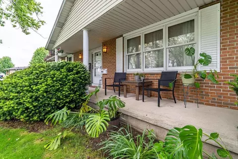 Exterior - 588 Edgefield Dr, Marion, OH 43302 photo 2 of 8