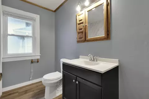 Bath - 123 E Johnson St, Upper Sandusky, OH 43351 photo 2 of 4