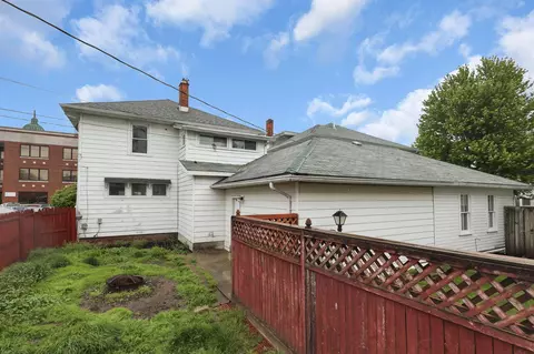 Exterior - 123 E Johnson St, Upper Sandusky, OH 43351 photo 12 of 17