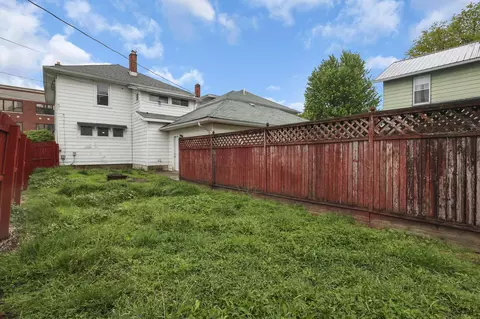 Exterior - 123 E Johnson St, Upper Sandusky, OH 43351 photo 13 of 17