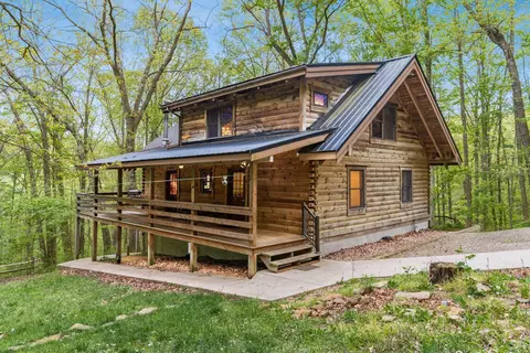 19900 Lindsay Rd, South Bloomingville, OH 43152
