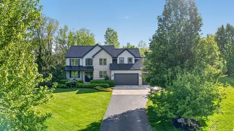 3872 Whispering Creek Ln, Delaware, OH 43015