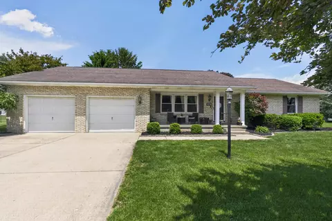 12 Hampton Ct, Washington Court House, OH 43160