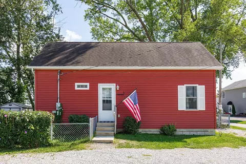 5 Rosebraugh Cir E, Buckeye Lake, OH 43008