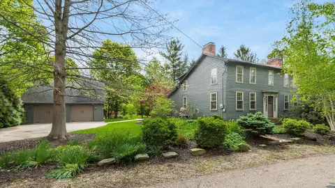 301 Clouse Ln, Granville, OH 43023