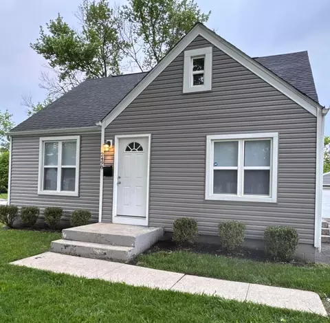 2498 Renwood Pl, Columbus, OH 43211