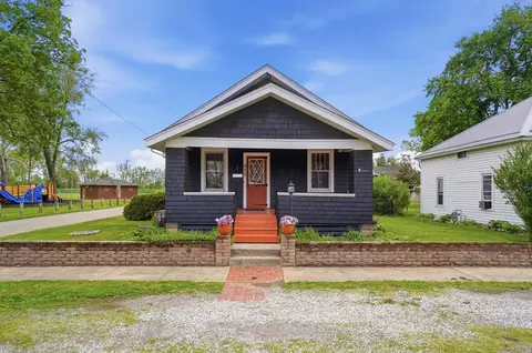 909 W Sugar St, Mount Vernon, OH 43050